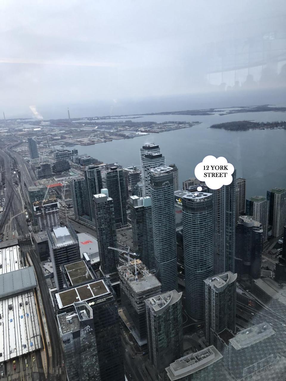 Corporate Suite 토론토 외부 사진